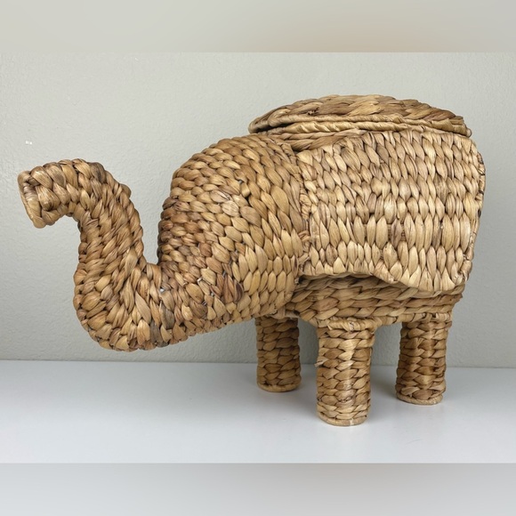 Opalhouse Elephant Basket Rattan Wicker Water Hyacinth 12"x 18" Planter Storage - Picture 1 of 16